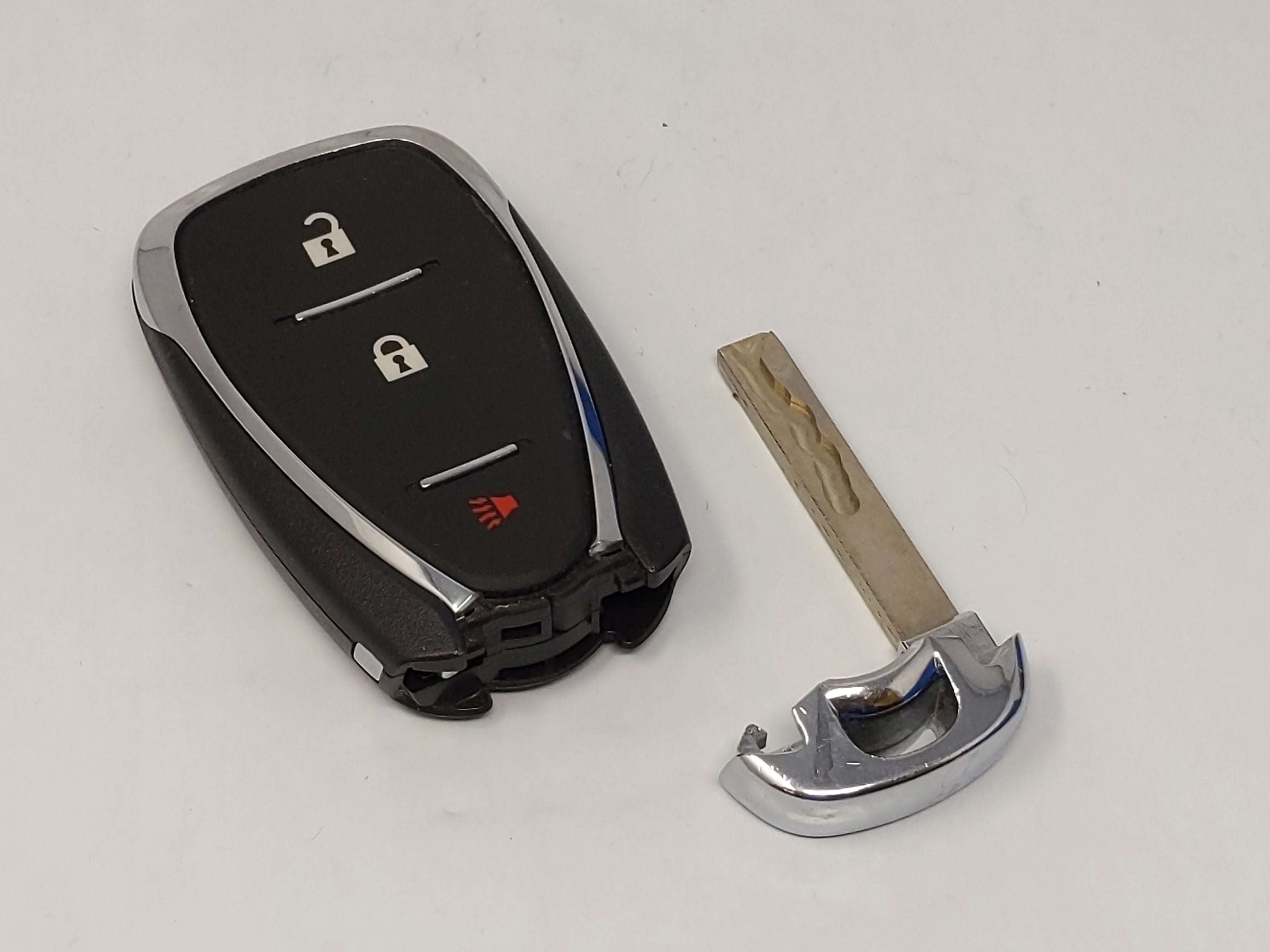 2018-2020 Chevrolet Equinox Keyless Entry Remote Hyq4aa 3 Buttons - Oemusedautoparts1.com