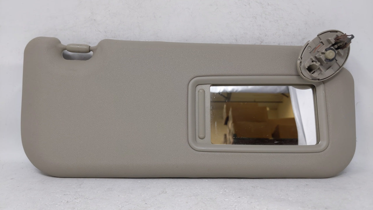 2009 Toyota Matrix Sun Visor Shade Replacement Passenger Right Mirror Fits OEM Used Auto Parts - Oemusedautoparts1.com