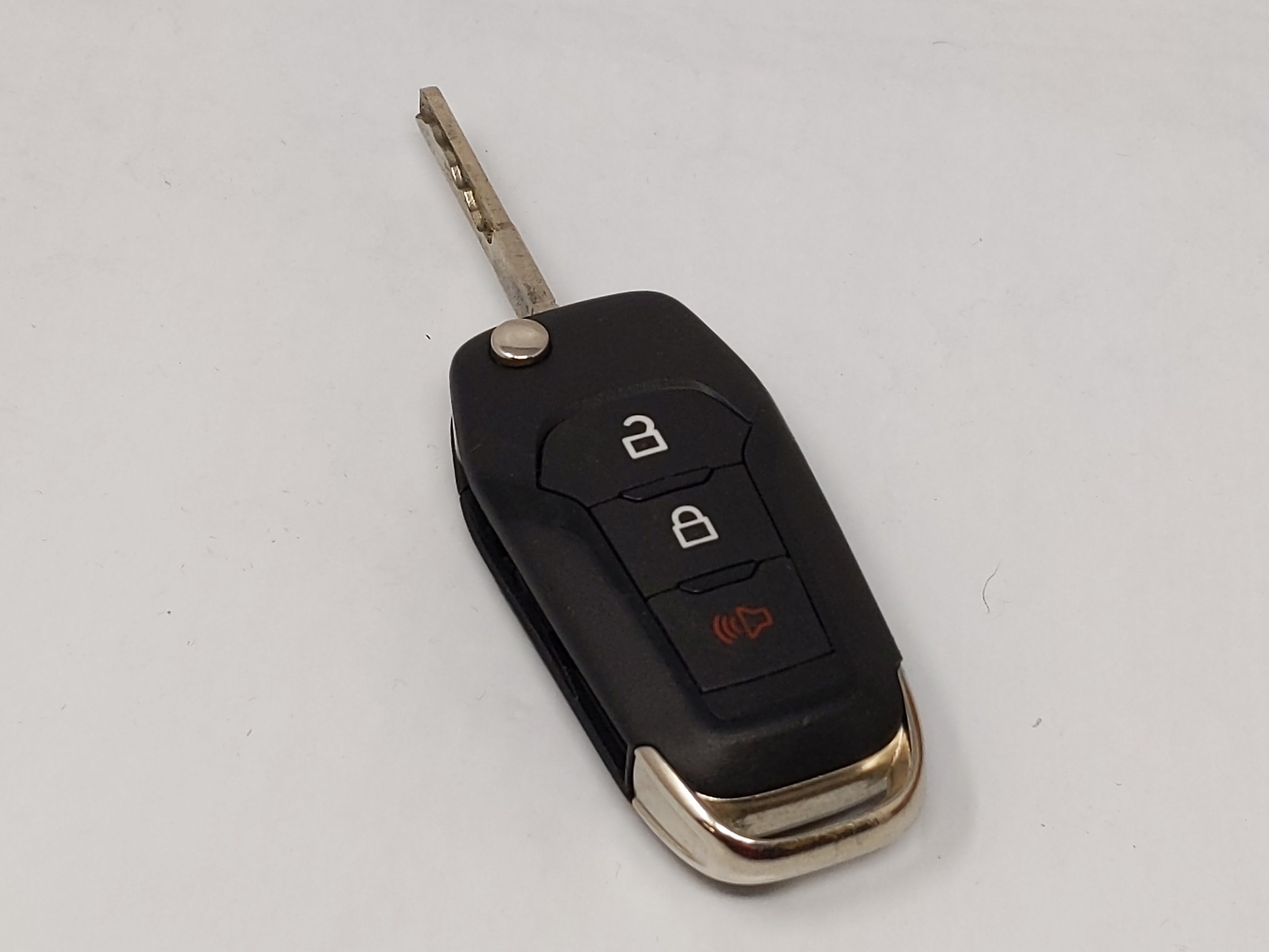 2020 Ford Escape Keyless Entry Remote N5f-A08taa Fl3t-15k601-Ac 3 Buttons - Oemusedautoparts1.com