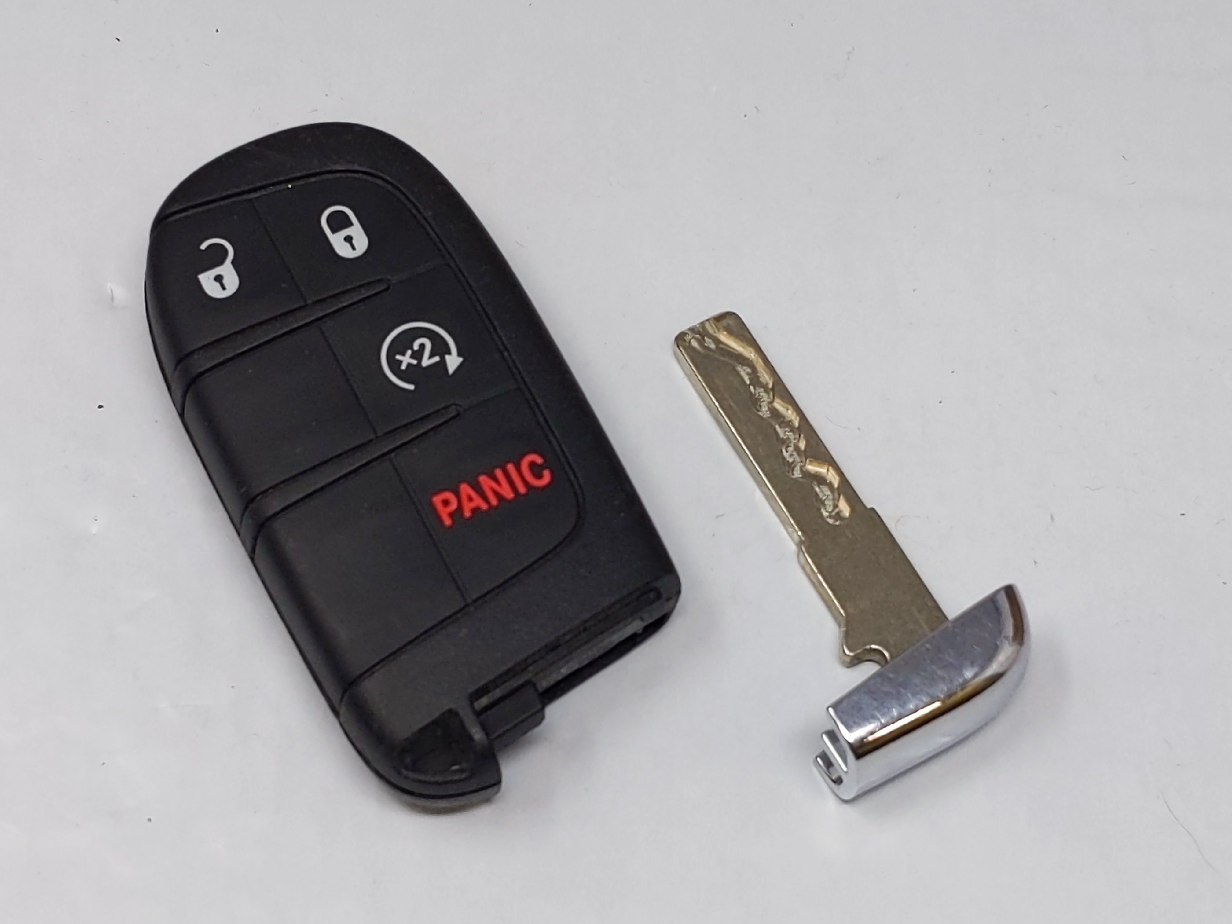 Jeep Renegade Cherokee Keyless Entry Remote Fob M3n-40821302 A2c9688890104 - Oemusedautoparts1.com