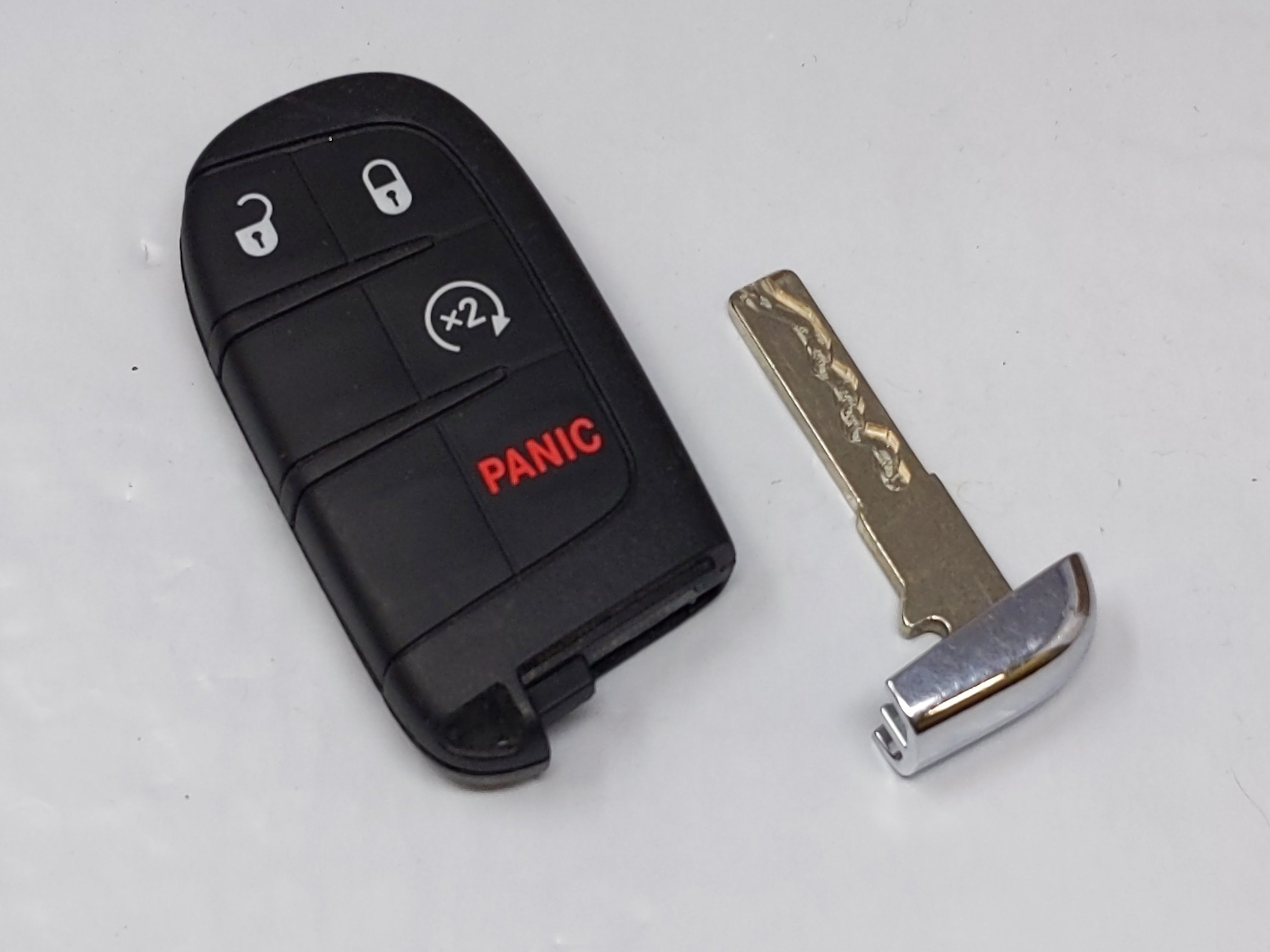 Jeep Renegade Cherokee Keyless Entry Remote Fob M3n-40821302 A2c9688890104 - Oemusedautoparts1.com