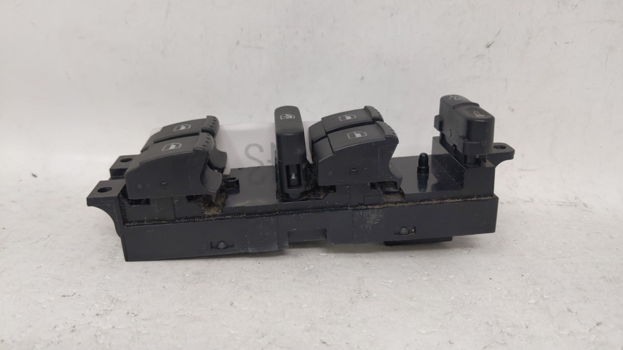 2006 Volkswagen Golf Master Power Window Switch Replacement Driver Side Left Fits OEM Used Auto Parts - Oemusedautoparts1.com