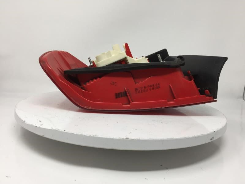 2006 Bmw 330i Tail Light Assembly Passenger Right OEM P/N:SEDAN Fits 2007 2008 OEM Used Auto Parts - Oemusedautoparts1.com