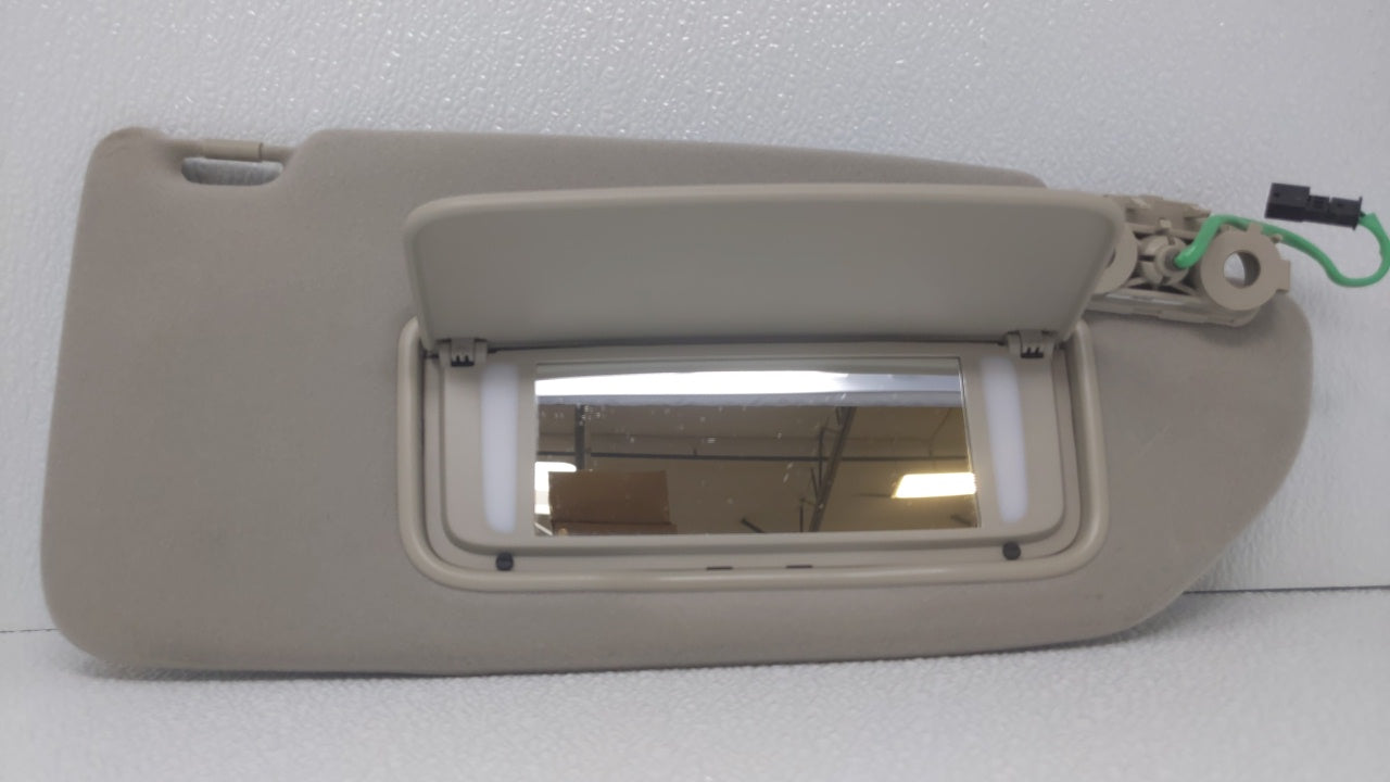 2002 Volvo S60 Sun Visor Shade Replacement Passenger Right Mirror Fits OEM Used Auto Parts - Oemusedautoparts1.com