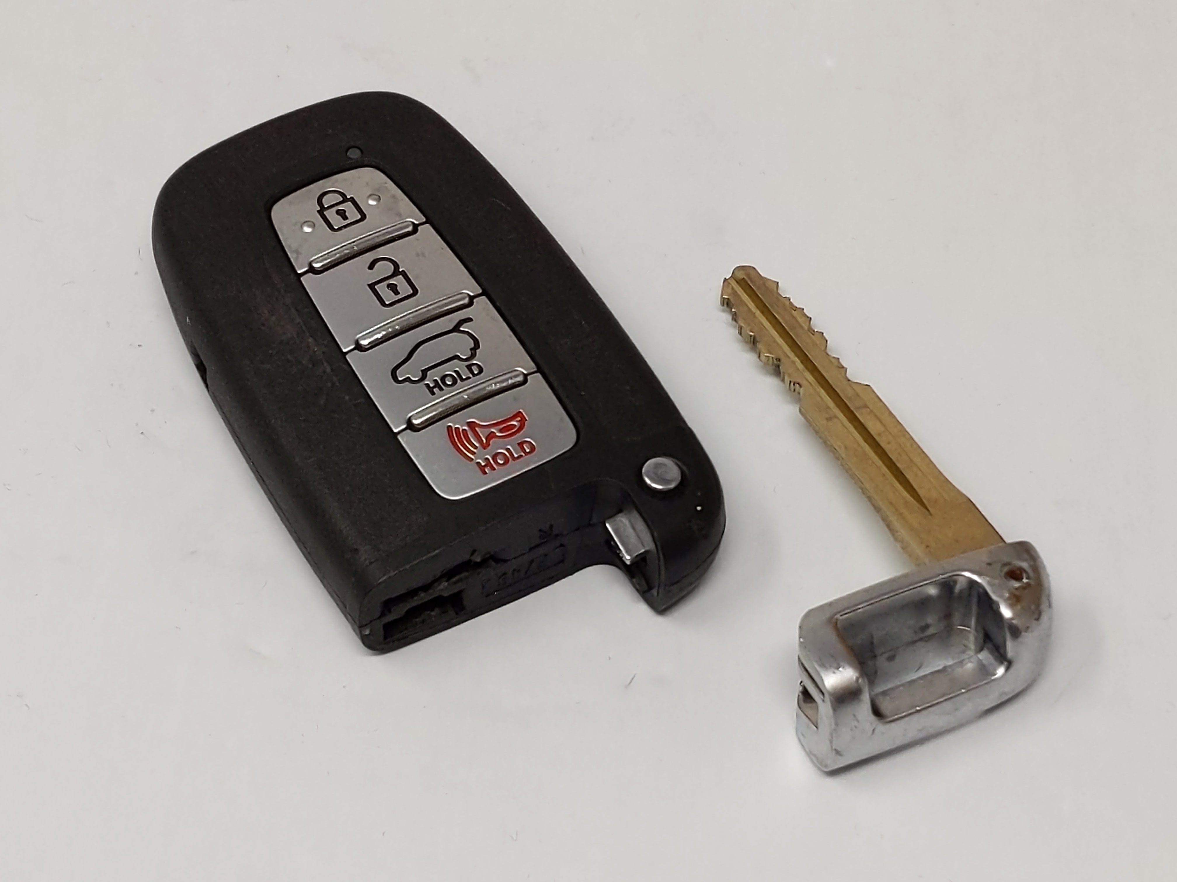 Hyundai Elantra Gt Veloster Keyless Entry Remote Sy5hmfna04 4 Buttons - Oemusedautoparts1.com