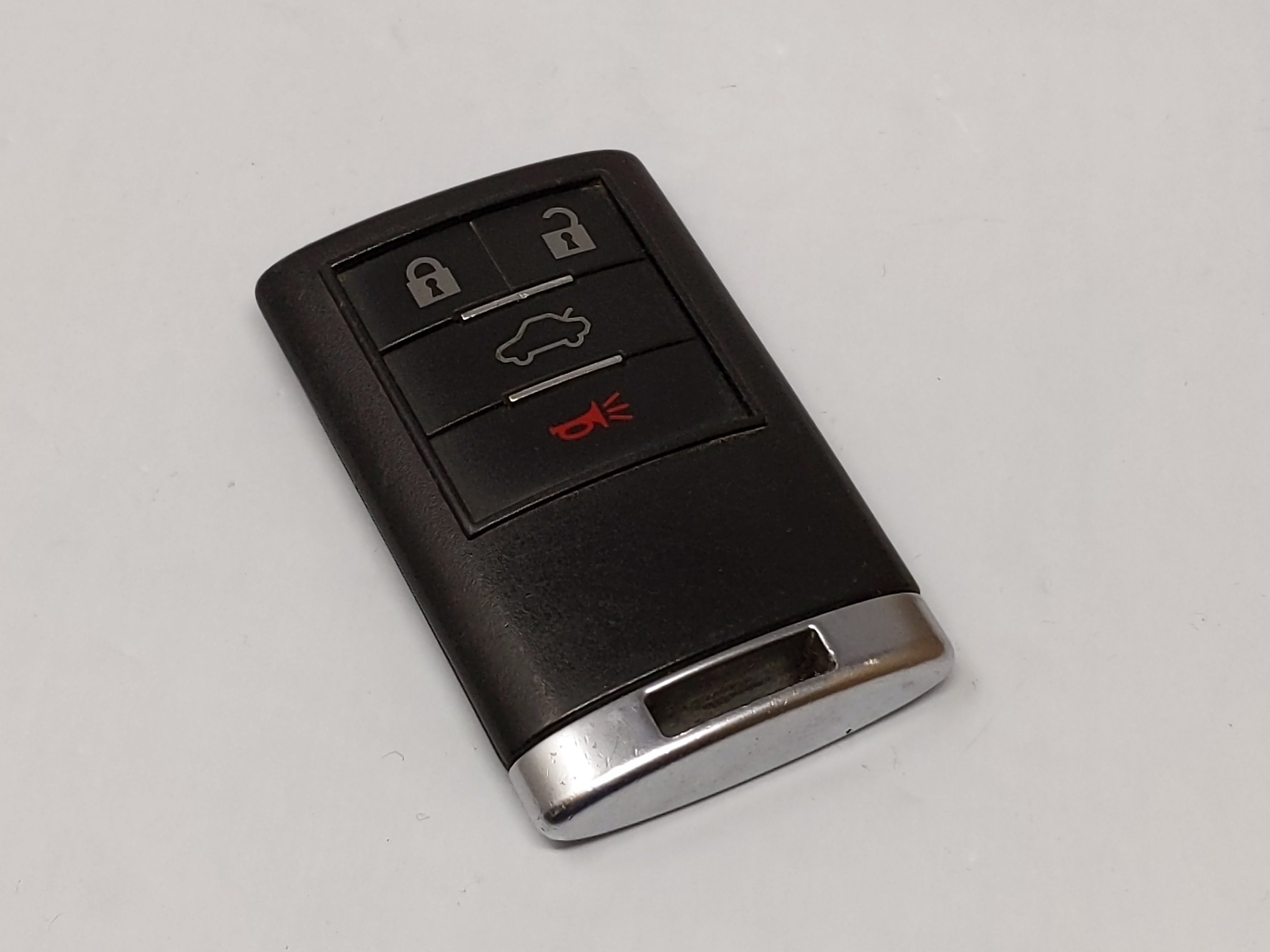 Cadillac Cts Dts Keyless Entry Remote Ouc6000066 Driver2 4 Buttons - Oemusedautoparts1.com