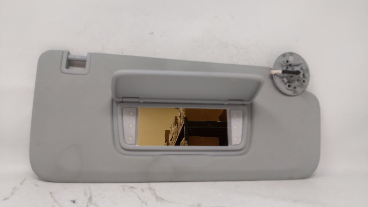 2019 Chevrolet Blazer Sun Visor Shade Replacement Passenger Right Mirror Fits OEM Used Auto Parts - Oemusedautoparts1.com