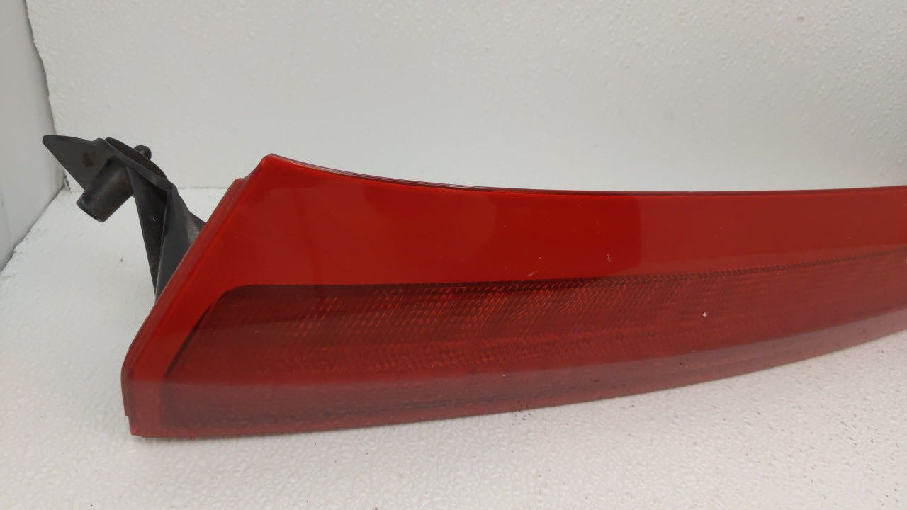 2003-2006 Volvo Xc90 Tail Light Assembly Driver Left OEM P/N:30678220 Fits 2003 2004 2005 2006 OEM Used Auto Parts - Oemusedautoparts1.com