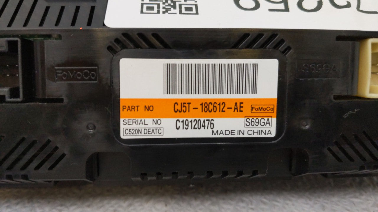 2013-2015 Ford Escape Climate Control Module Temperature AC/Heater Replacement P/N:CJ5T-18C612-BC CJ5T-18C612-BA Fits OEM Used Auto Parts - Oemusedautoparts1.com