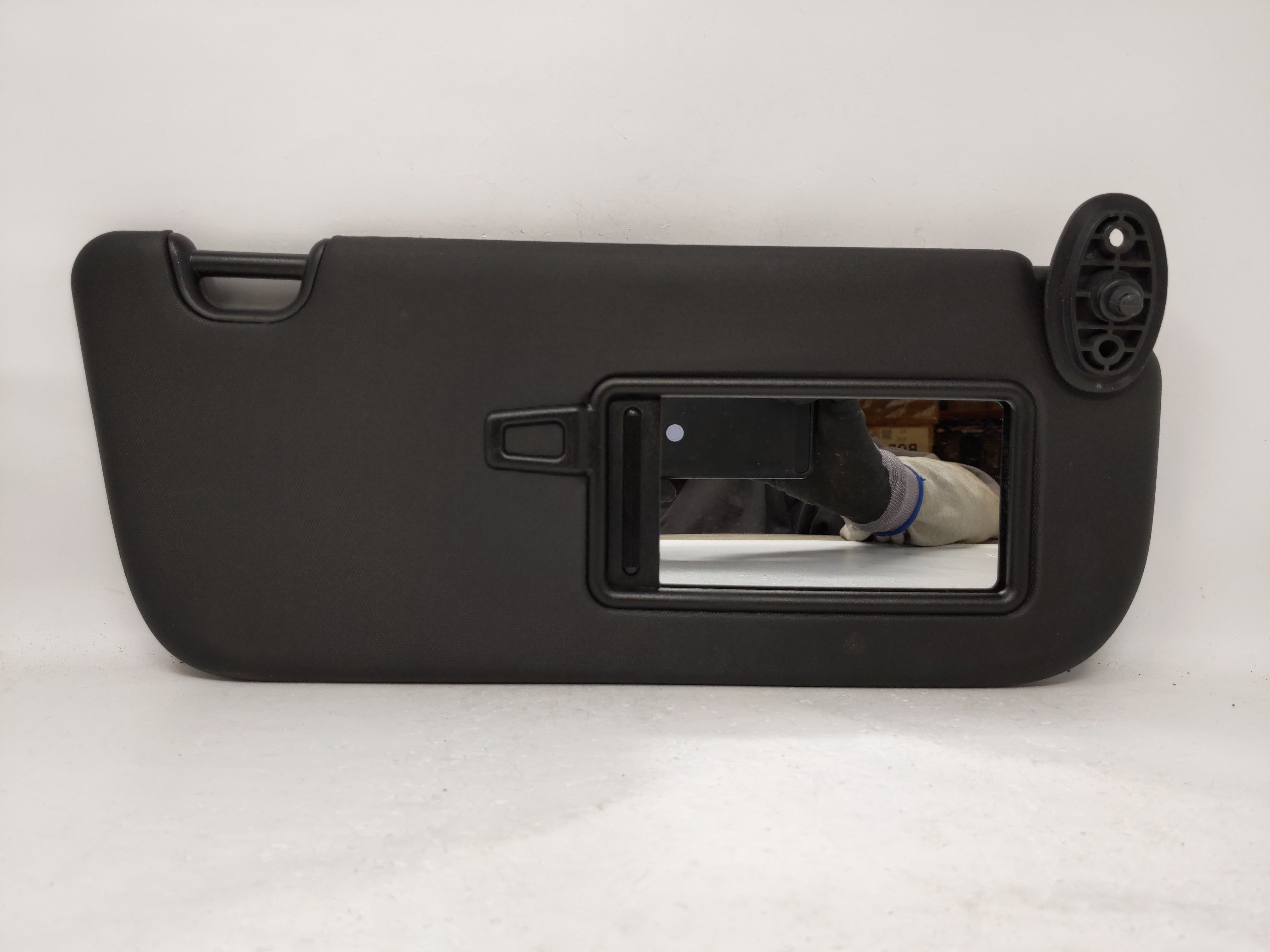 2014-2019 Kia Soul Sun Visor Shade Replacement Passenger Right Mirror Fits 2014 2015 2016 2017 2018 2019 OEM Used Auto Parts - Oemusedautoparts1.com