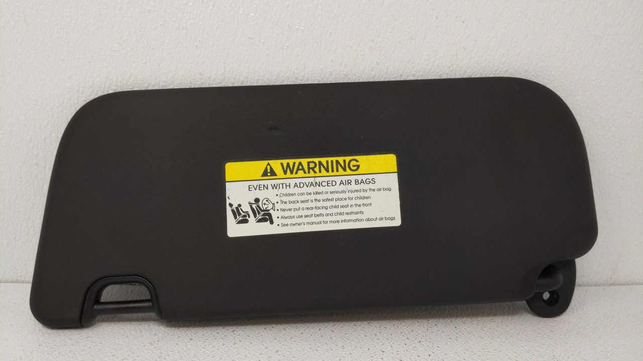 2014-2019 Kia Soul Passenger Right Sun Visor Sunvisor Black 74601 Mirror - Oemusedautoparts1.com