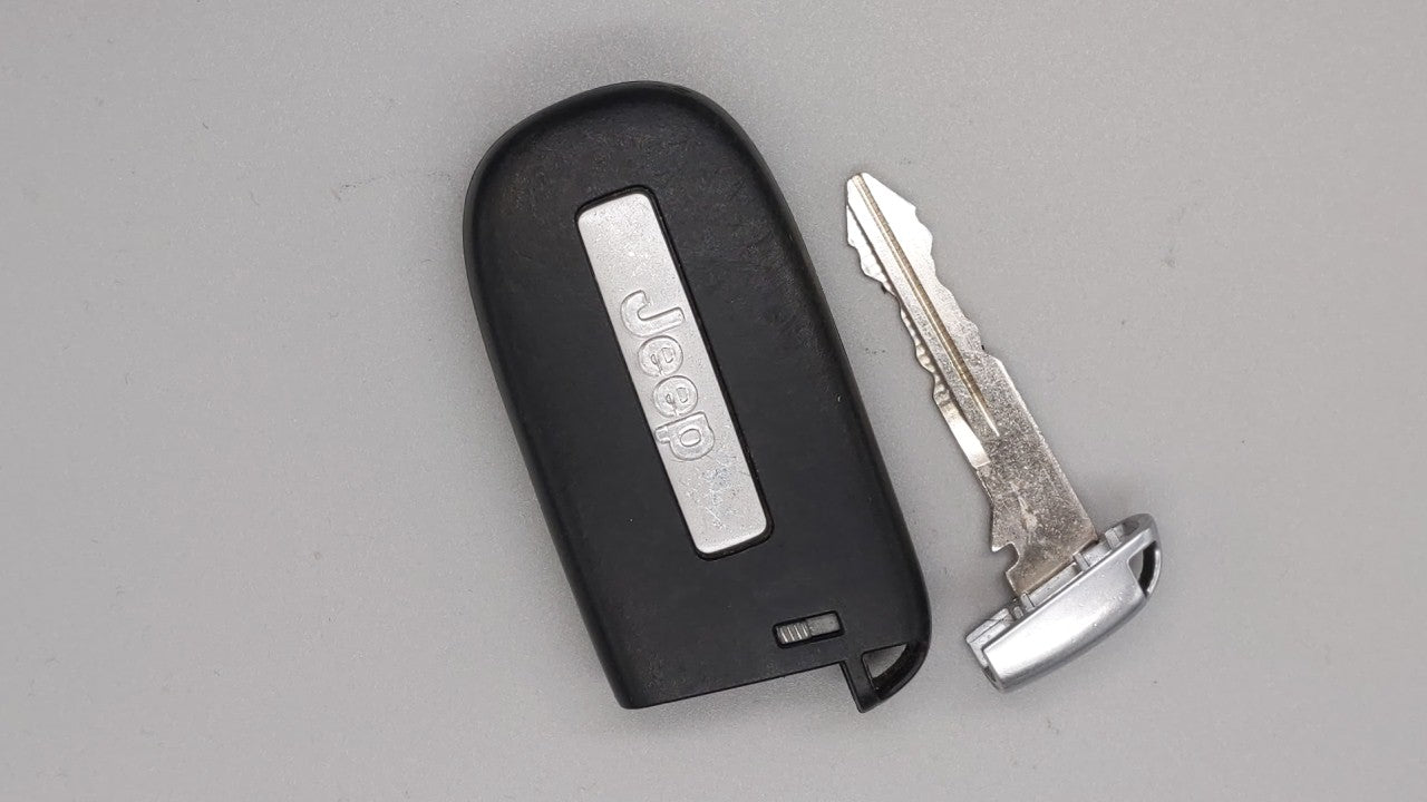 Jeep Cherokee Keyless Entry Remote Fob Gq4-54t   68141580ag 5 Buttons - Oemusedautoparts1.com