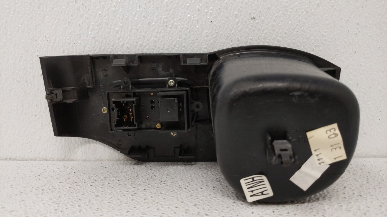 2003 Honda Pilot Passeneger Right Power Window Switch 83710-s9va-a010-m1 - Oemusedautoparts1.com