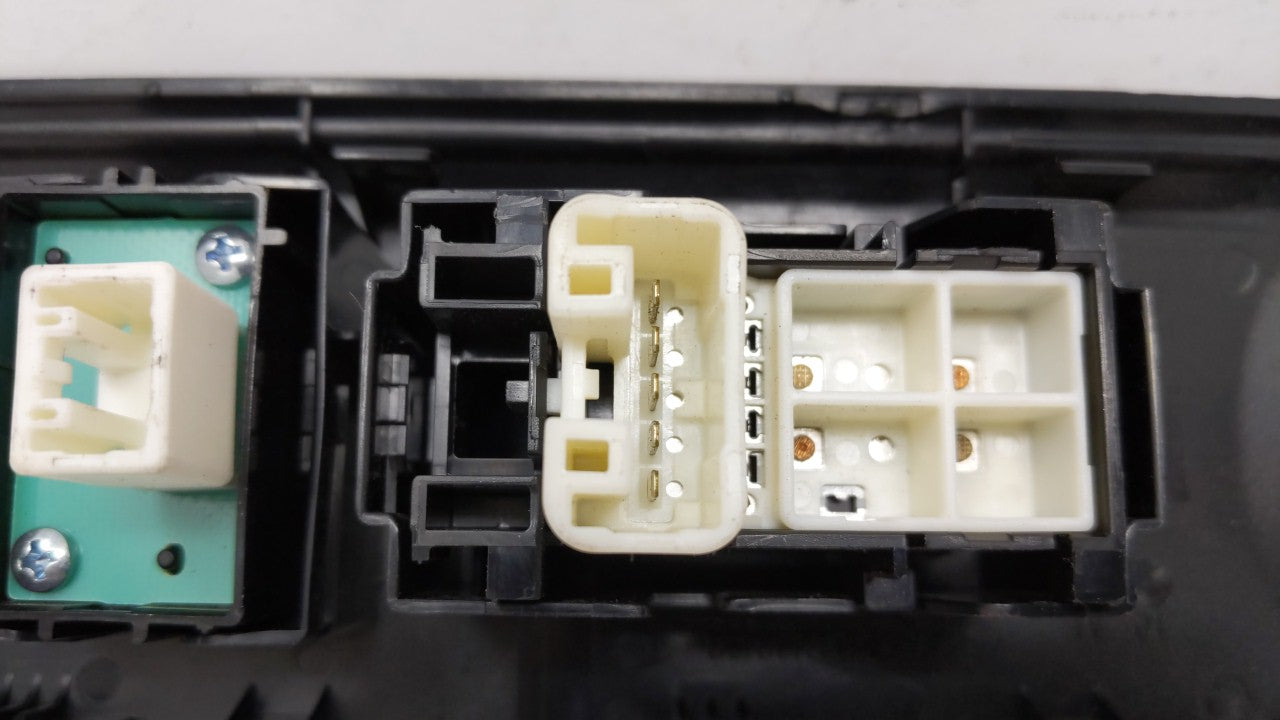 2015 Toyota Prius Passeneger Right Power Window Switch 74231-52810 - Oemusedautoparts1.com