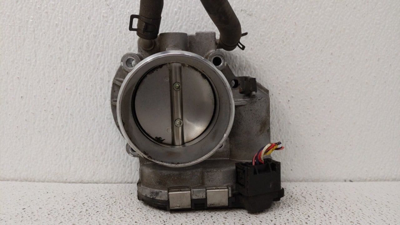 2011-2014 Hyundai Sonata Throttle Body P/N:35100-2G700 Fits 2011 2012 2013 2014 2015 2016 OEM Used Auto Parts - Oemusedautoparts1.com