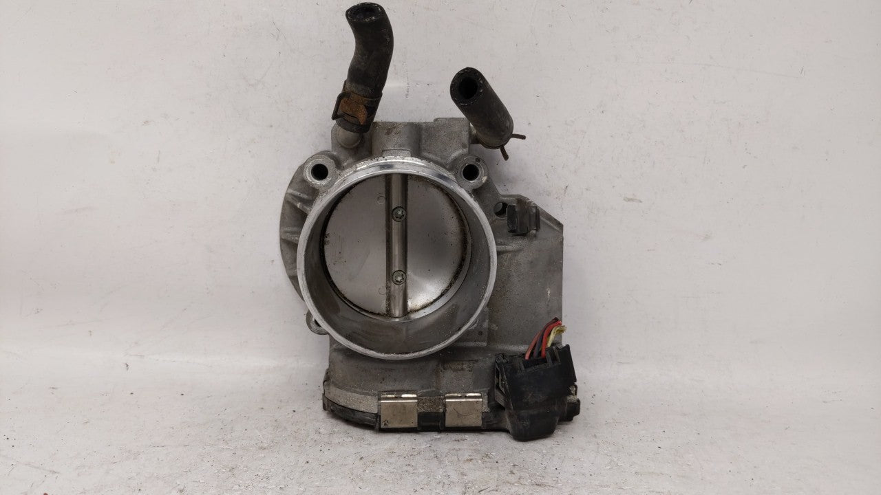 2011-2014 Hyundai Sonata Throttle Body P/N:35100-2G700 Fits 2011 2012 2013 2014 2015 2016 OEM Used Auto Parts - Oemusedautoparts1.com