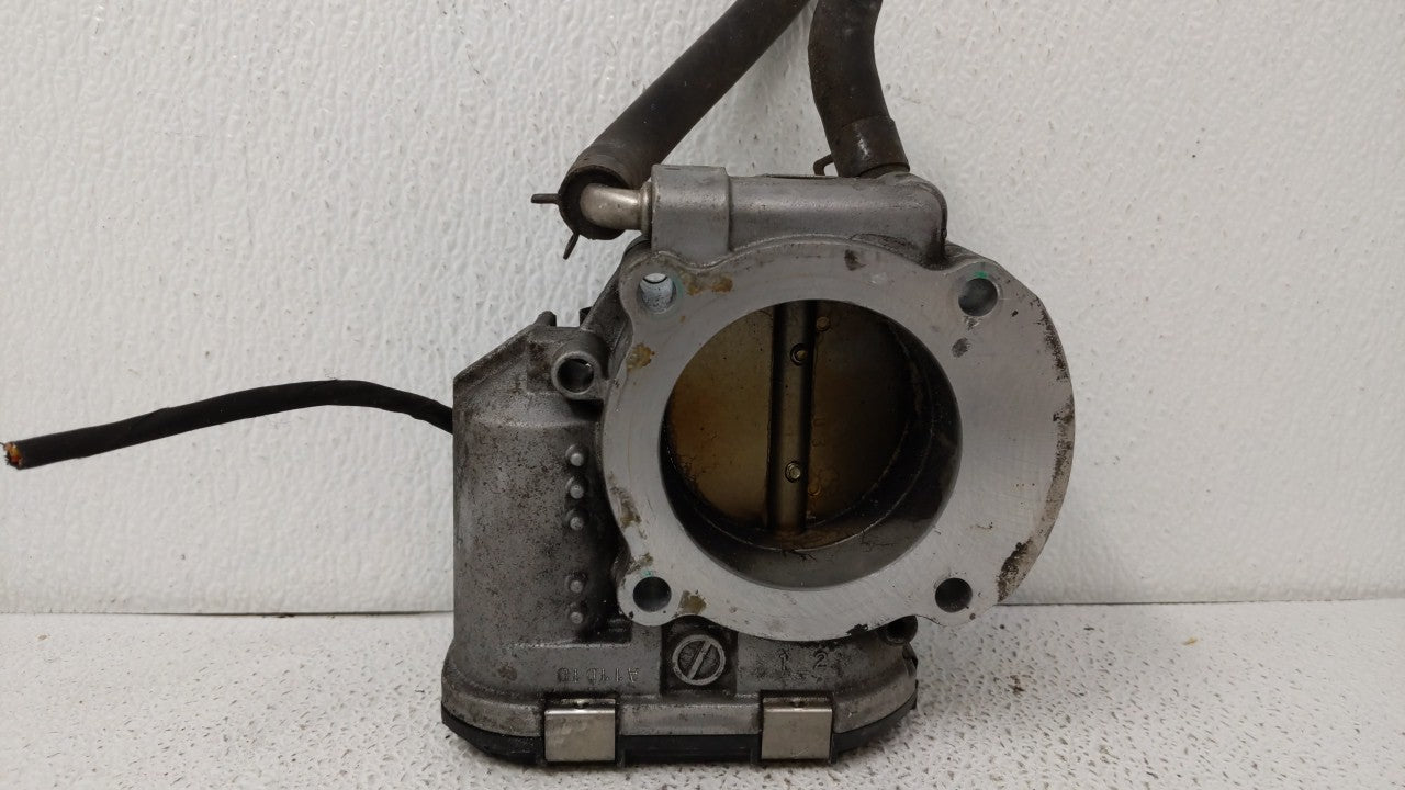 2010-2013 Hyundai Tucson Throttle Body P/N:0 280 750 180 35100-25400 Fits 2006 2007 2008 2009 2010 2011 2012 2013 OEM Used Auto Parts - Oemusedautoparts1.com