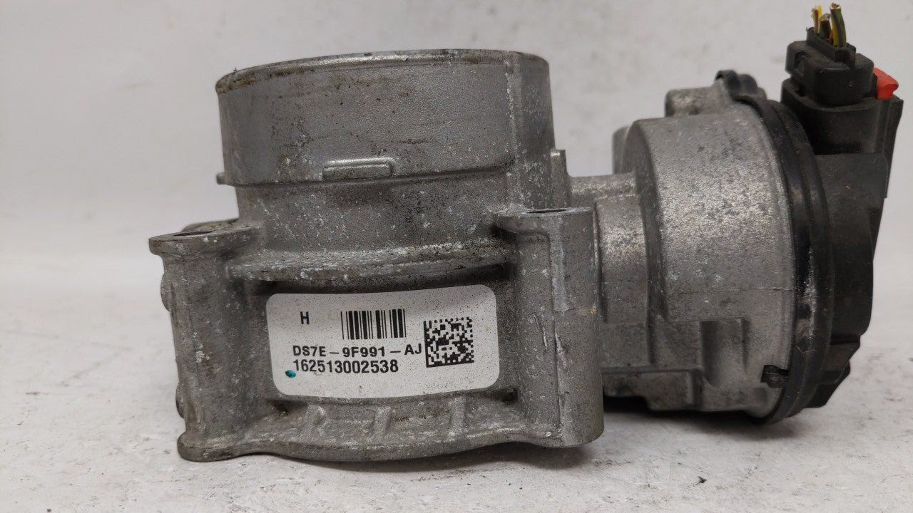 2013-2019 Ford Fusion Throttle Body P/N:DS7E-9F991-AF DS7E-9F991-AJ Fits 2013 2014 2015 2016 2017 2018 2019 2020 OEM Used Auto Parts - Oemusedautoparts1.com