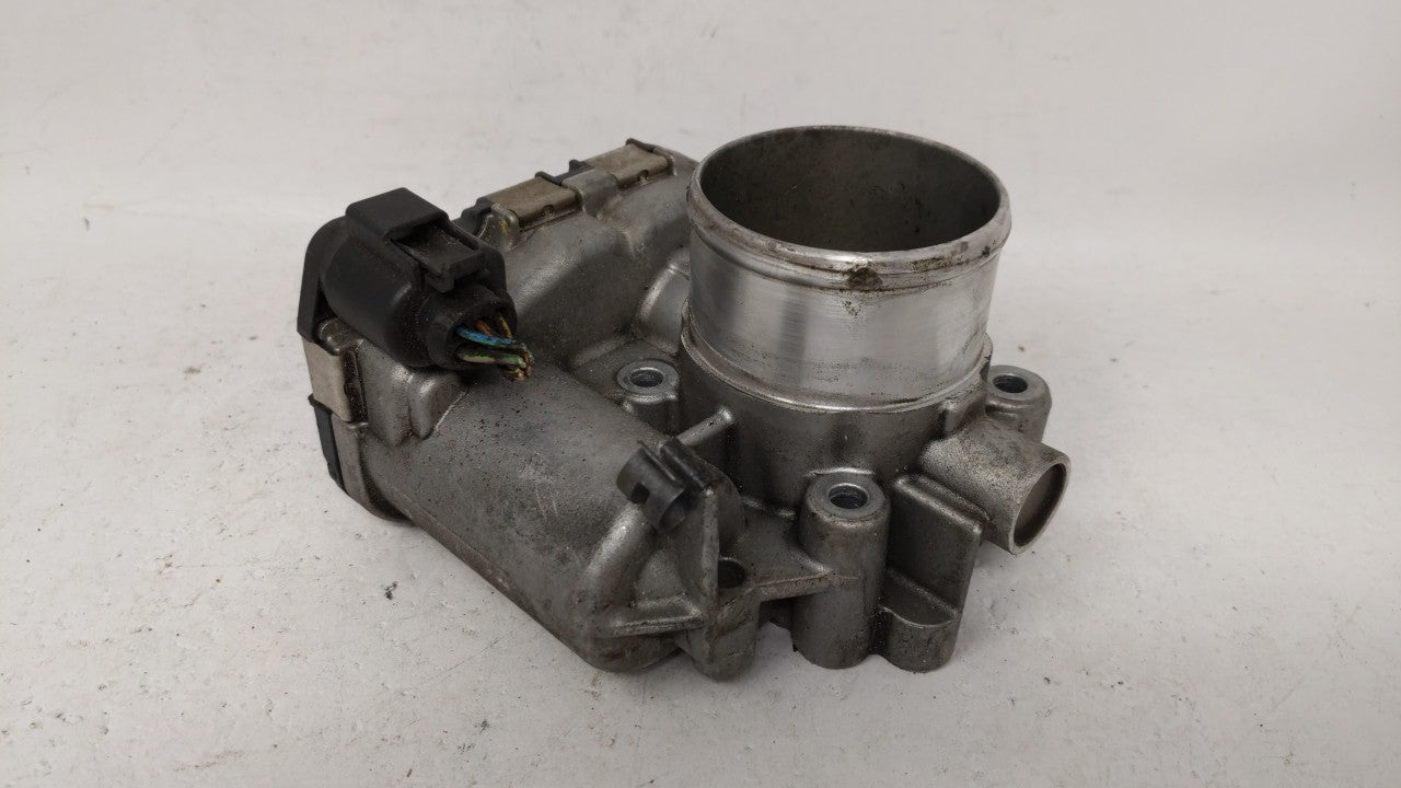 2013-2014 Ford Fusion Throttle Body P/N:7S7G-9F991-CA Fits 2013 2014 2015 2016 2017 2018 2019 OEM Used Auto Parts - Oemusedautoparts1.com