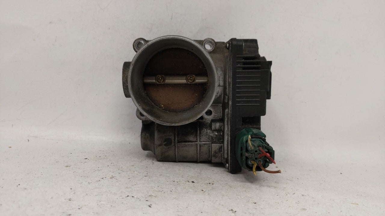 2002-2006 Nissan Altima Throttle Body P/N:Q5302 A576-01 Fits 2002 2003 2004 2005 2006 OEM Used Auto Parts - Oemusedautoparts1.com