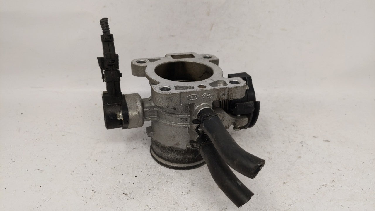 2006-2011 Hyundai Accent Throttle Body P/N:35170-26900 Fits 2006 2007 2008 2009 2010 2011 OEM Used Auto Parts - Oemusedautoparts1.com