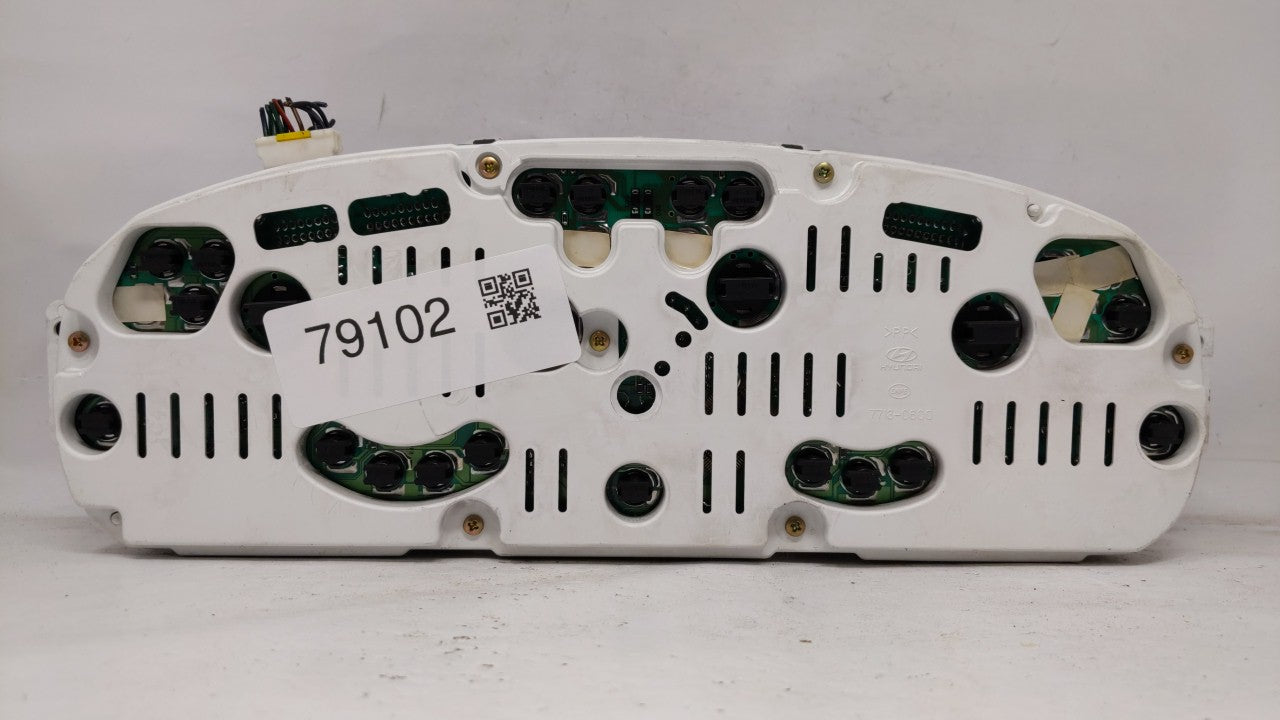 2004-2006 Hyundai Elantra Instrument Cluster Speedometer Gauges P/N:94004-2D030 Fits 2004 2005 2006 OEM Used Auto Parts - Oemusedautoparts1.com