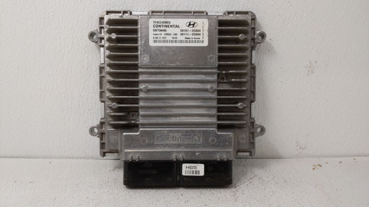 2011-2014 Hyundai Sonata PCM Engine Computer ECU ECM PCU OEM P/N:39101-2G661 39111-2G661 Fits 2011 2012 2013 2014 OEM Used Auto Parts - Oemusedautoparts1.com