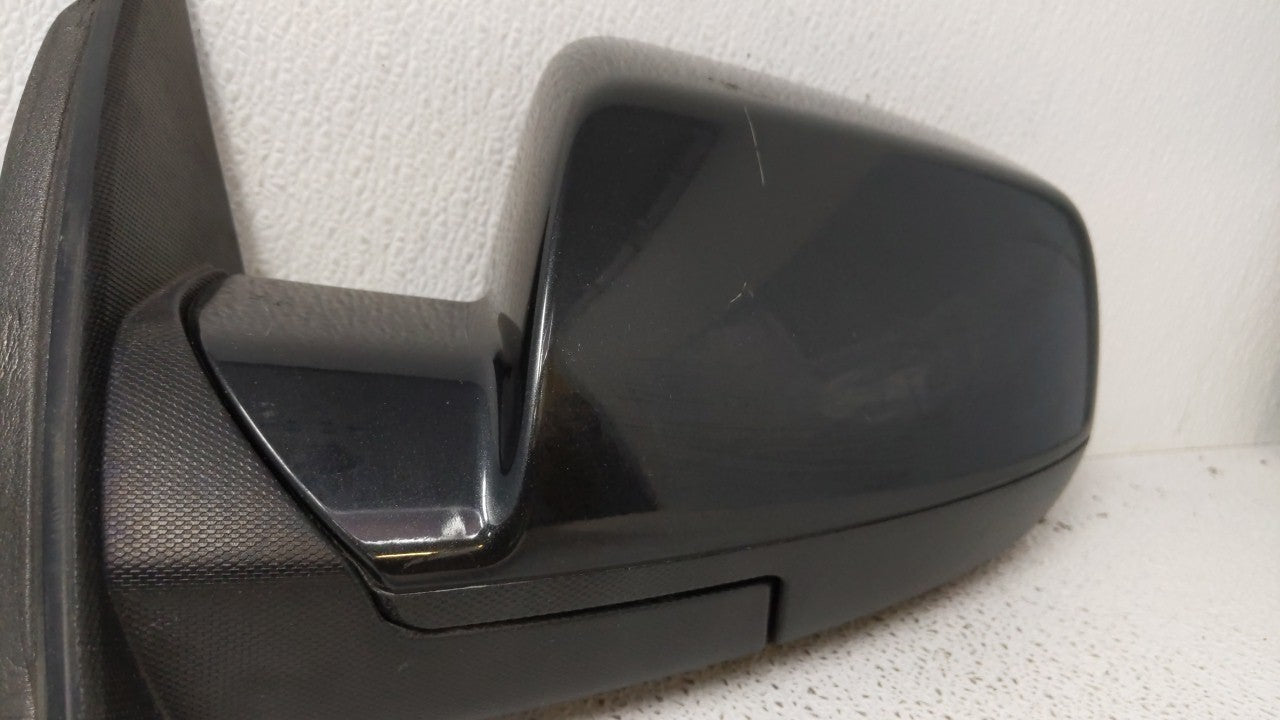 2010-2011 Chevrolet Equinox Side Mirror Replacement Driver Left View Door Mirror P/N:20858725 P20858731 Fits 2010 2011 OEM Used Auto Parts - Oemusedautoparts1.com