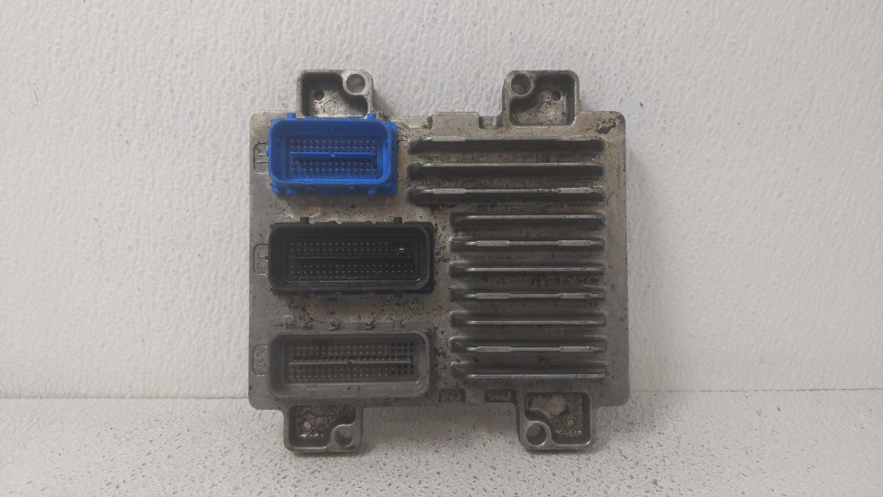 2017-2018 Chevrolet Trax PCM Engine Computer ECU ECM PCU OEM P/N:12679097 12670309 Fits 2017 2018 2019 OEM Used Auto Parts - Oemusedautoparts1.com