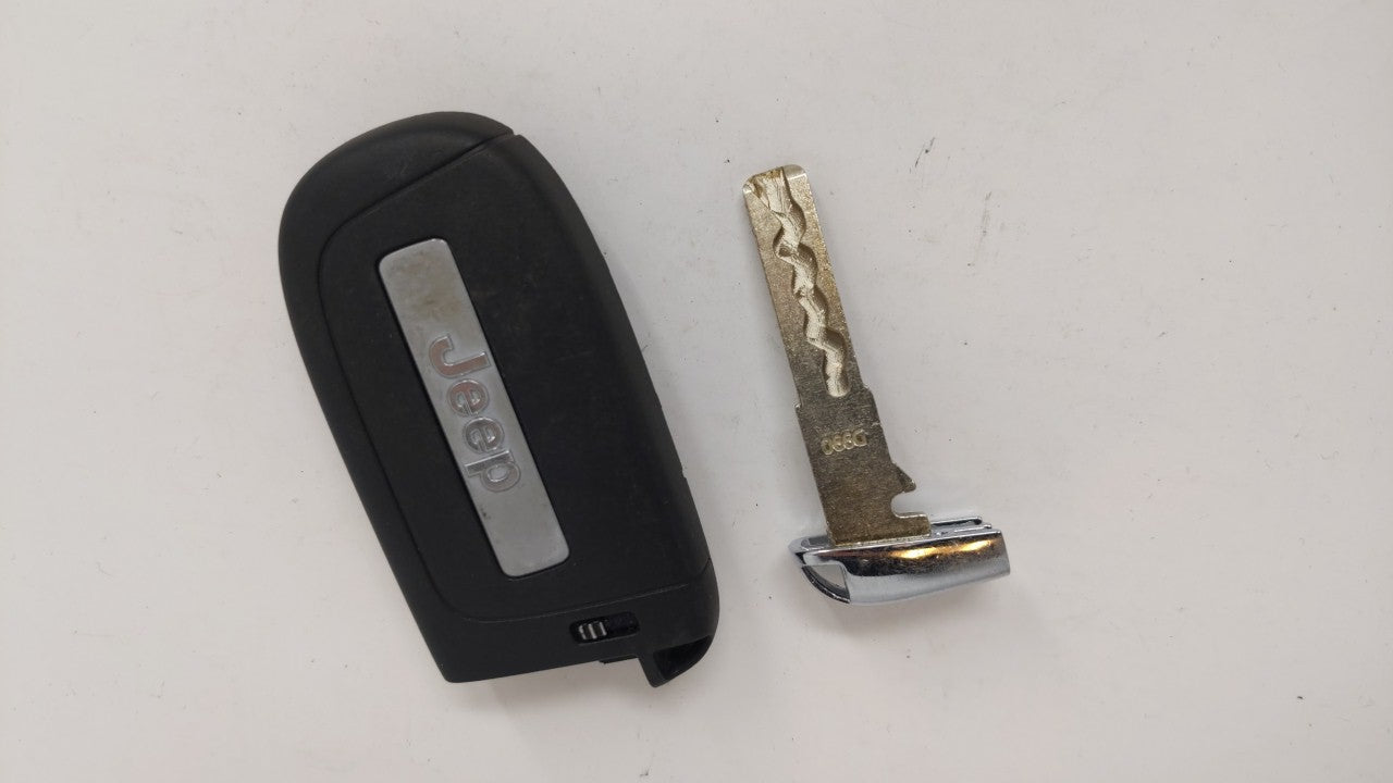 Jeep Grand Cherokee Keyless Entry Remote Fob M3n-40821302   68250337ab 4 Buttons - Oemusedautoparts1.com