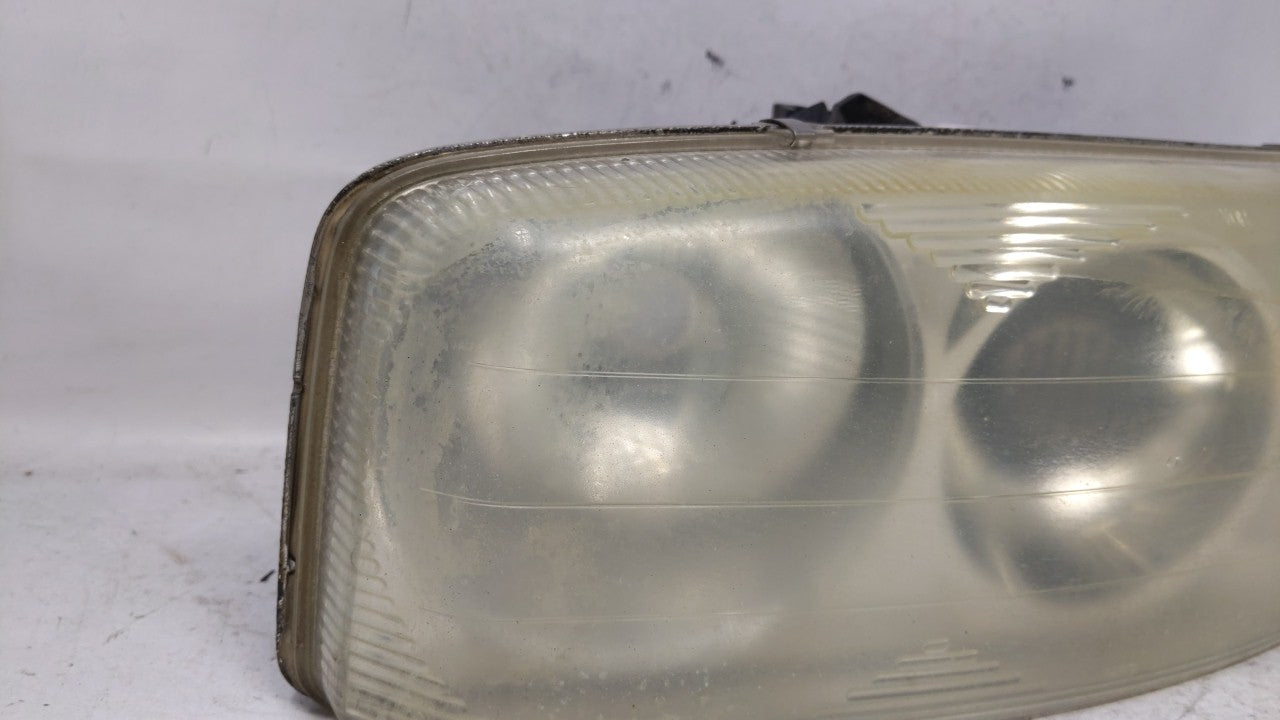 1999-2006 Gmc Sierra 1500 Driver Left Oem Head Light Headlight Lamp - Oemusedautoparts1.com