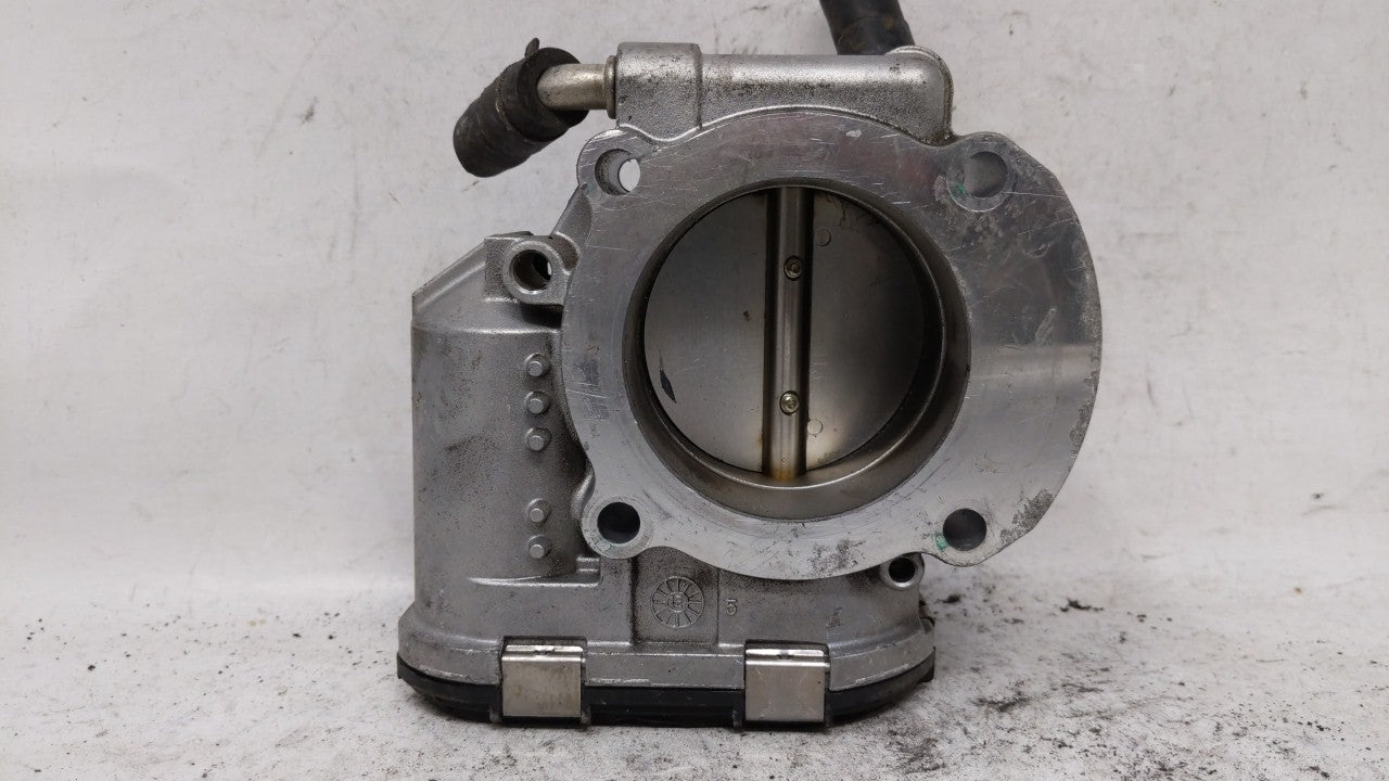 2011-2015 Hyundai Sonata Throttle Body P/N:35100-2G800 Fits 2011 2012 2013 2014 2015 2016 OEM Used Auto Parts - Oemusedautoparts1.com