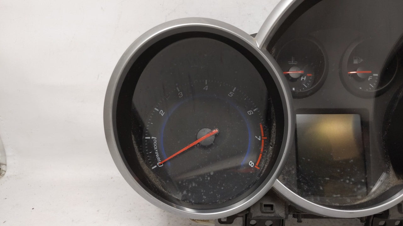 2013-2014 Chevrolet Cruze Instrument Cluster Speedometer Gauges P/N:95129378 Fits 2013 2014 OEM Used Auto Parts - Oemusedautoparts1.com