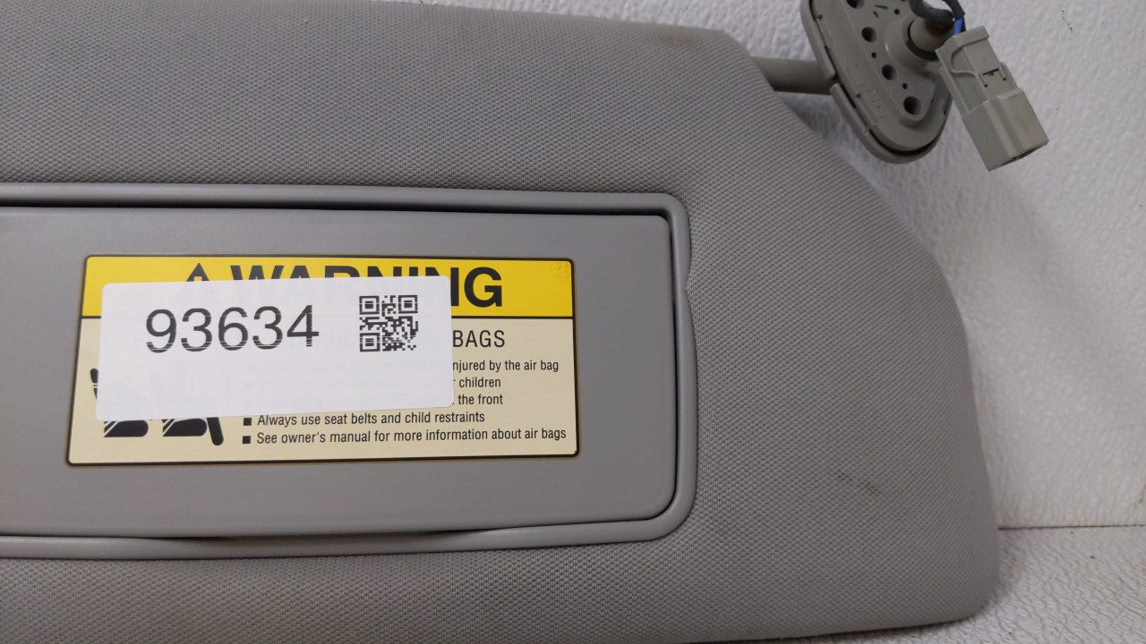 2007 Honda Odyssey Sun Visor Shade Replacement Passenger Right Mirror Fits 2006 2008 2009 2010 OEM Used Auto Parts - Oemusedautoparts1.com