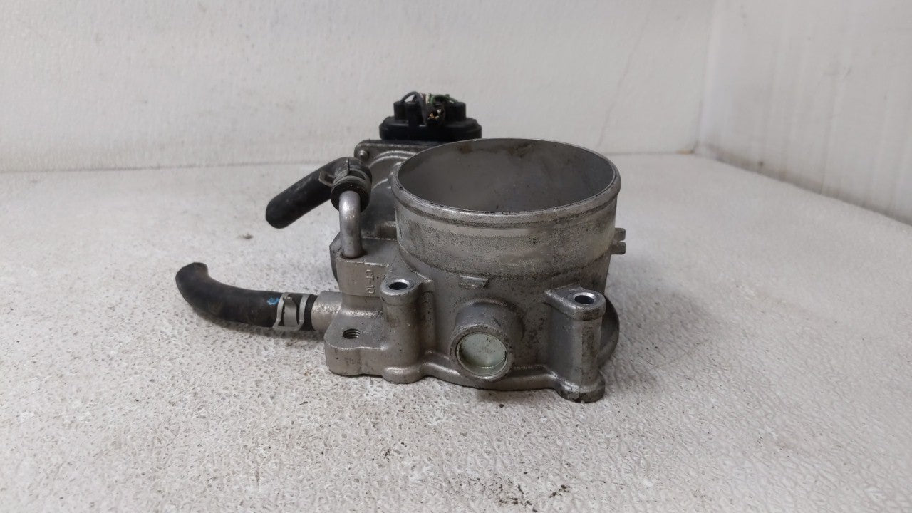 2013-2018 Hyundai Santa Fe Throttle Body P/N:35100-3CAA0 Fits 2012 2013 2014 2015 2016 2017 2018 OEM Used Auto Parts - Oemusedautoparts1.com