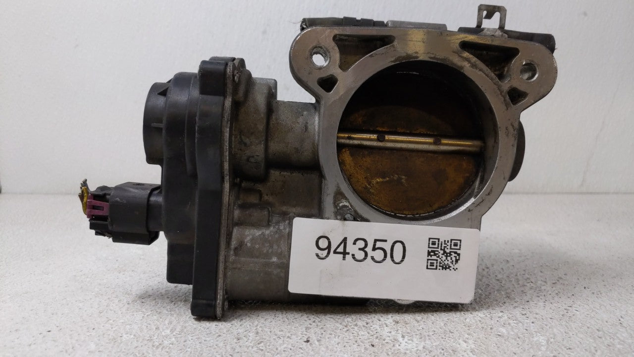 2003-2006 Chevrolet Avalanche 1500 Throttle Body P/N:1257080 RME75 Fits 2003 2004 2005 2006 2007 OEM Used Auto Parts - Oemusedautoparts1.com
