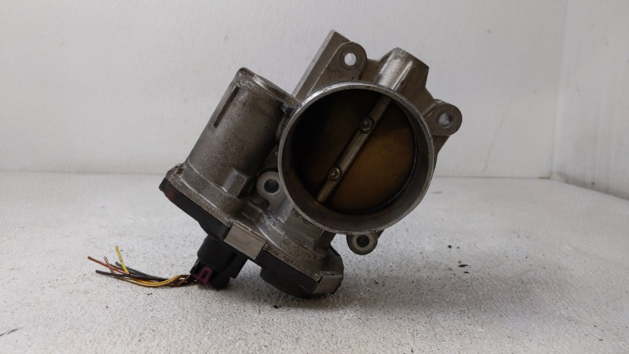 2010-2011 Buick Lacrosse Throttle Body P/N:2800AA995AA 1647AA3301A Fits 2007 2008 2009 2010 2011 OEM Used Auto Parts - Oemusedautoparts1.com