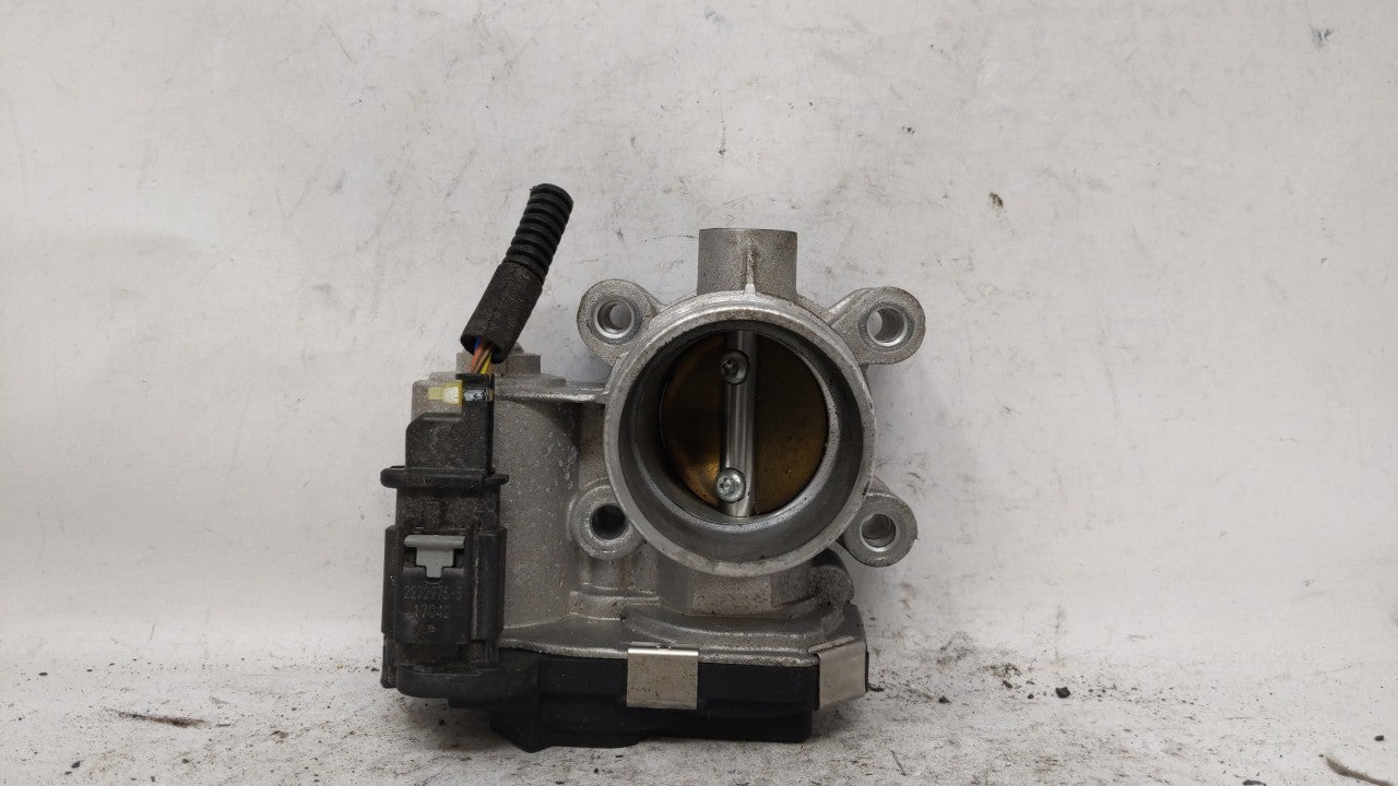 2018-2019 Chevrolet Equinox Throttle Body P/N:12659491BA 12671379AA Fits 2016 2017 2018 2019 OEM Used Auto Parts - Oemusedautoparts1.com