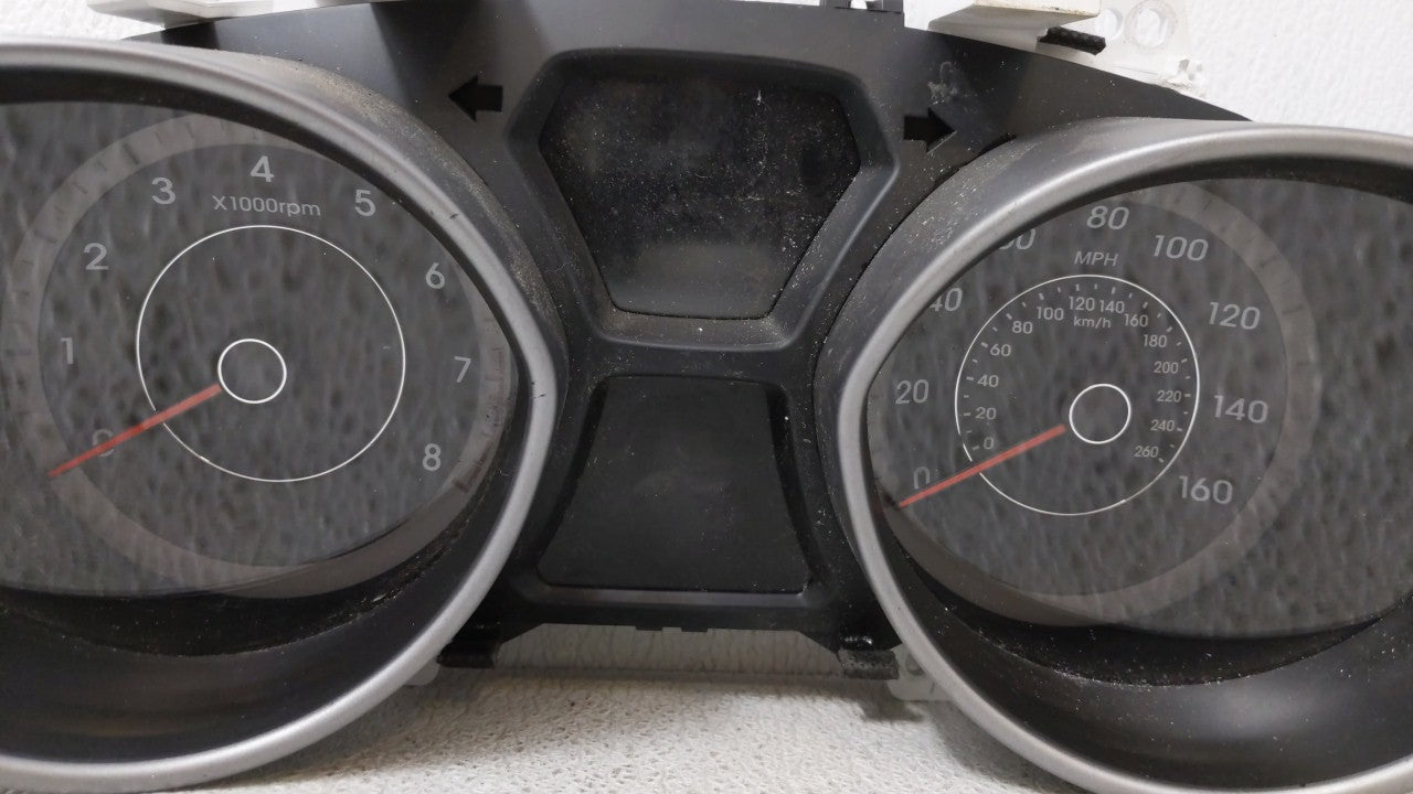 2014-2016 Hyundai Elantra Instrument Cluster Speedometer Gauges P/N:94004-3X210 94004-3Y010 Fits 2014 2015 2016 OEM Used Auto Parts - Oemusedautoparts1.com