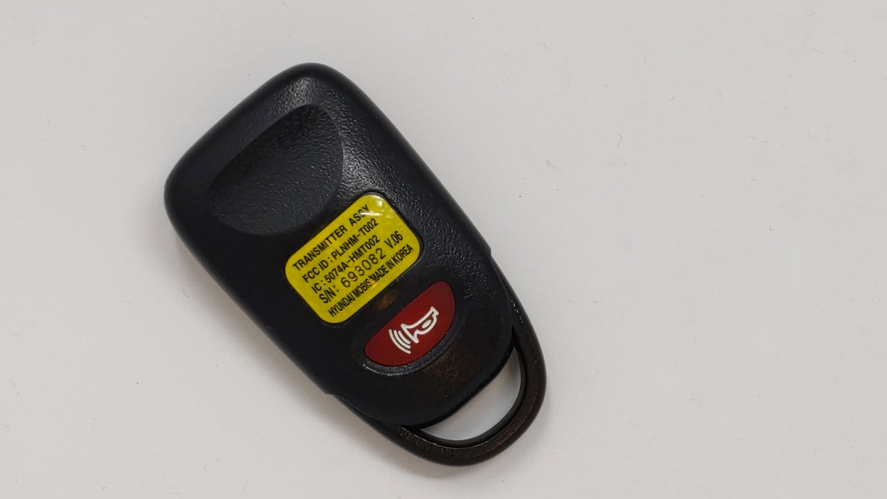 Hyundai Santa Fe Accent Keyless Entry Remote Fob Plnhm-T002 3 Buttons - Oemusedautoparts1.com