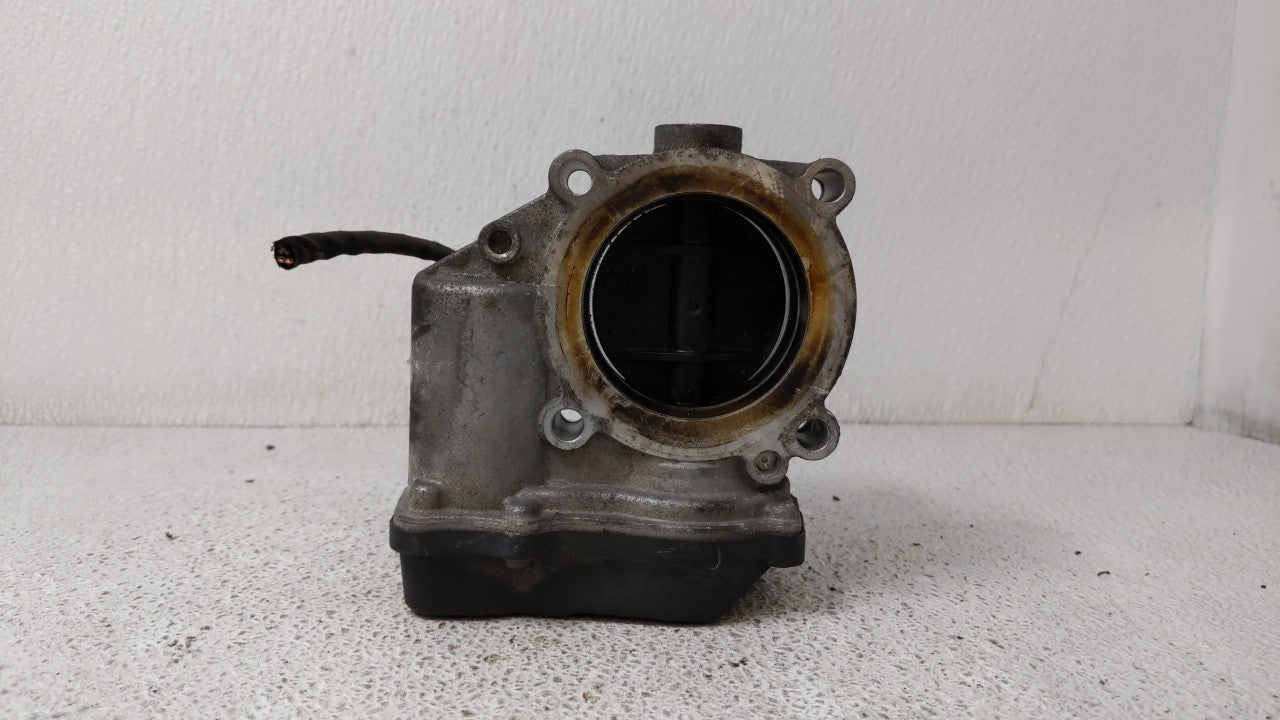 2009-2017 Volkswagen Cc Throttle Body P/N:06F 133 062 Q 06E 133 062 J Fits OEM Used Auto Parts - Oemusedautoparts1.com