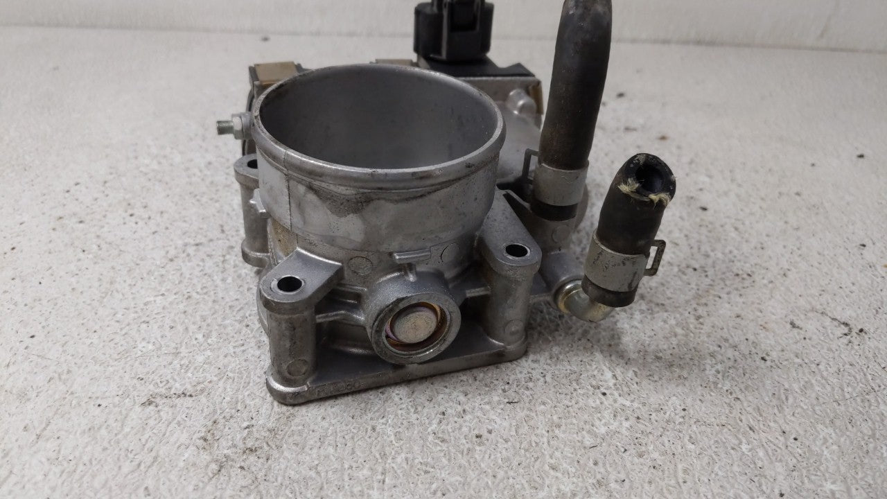 2016-2018 Infiniti Q50 Throttle Body P/N:RME60-52 Fits 2016 2017 2018 OEM Used Auto Parts - Oemusedautoparts1.com