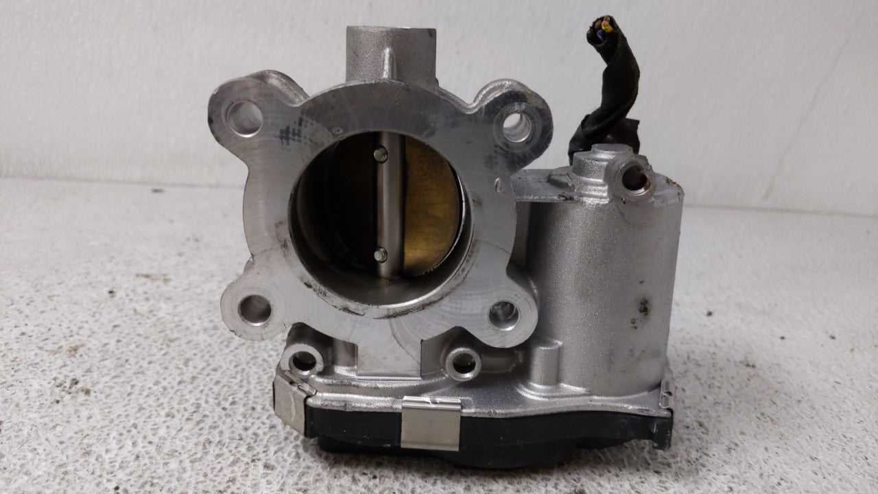 2016-2019 Chevrolet Malibu Throttle Body P/N:12659491BA 12671379AA Fits 2016 2017 2018 2019 OEM Used Auto Parts - Oemusedautoparts1.com