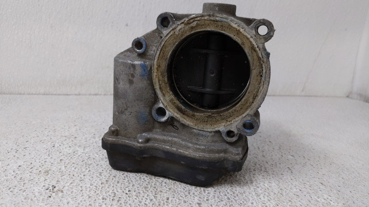 2009-2018 Volkswagen Tiguan Throttle Body P/N:06F 133 062 Q 06E 133 062 J Fits OEM Used Auto Parts - Oemusedautoparts1.com