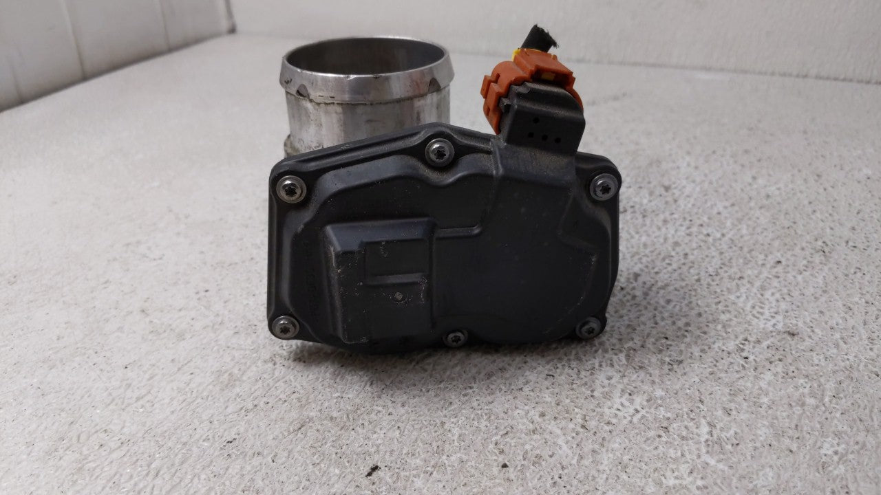 2017-2019 Ford Escape Throttle Body P/N:DS7G-9F991-BB DS7G-9F991-CA Fits 2014 2015 2016 2017 2018 2019 2020 OEM Used Auto Parts - Oemusedautoparts1.com