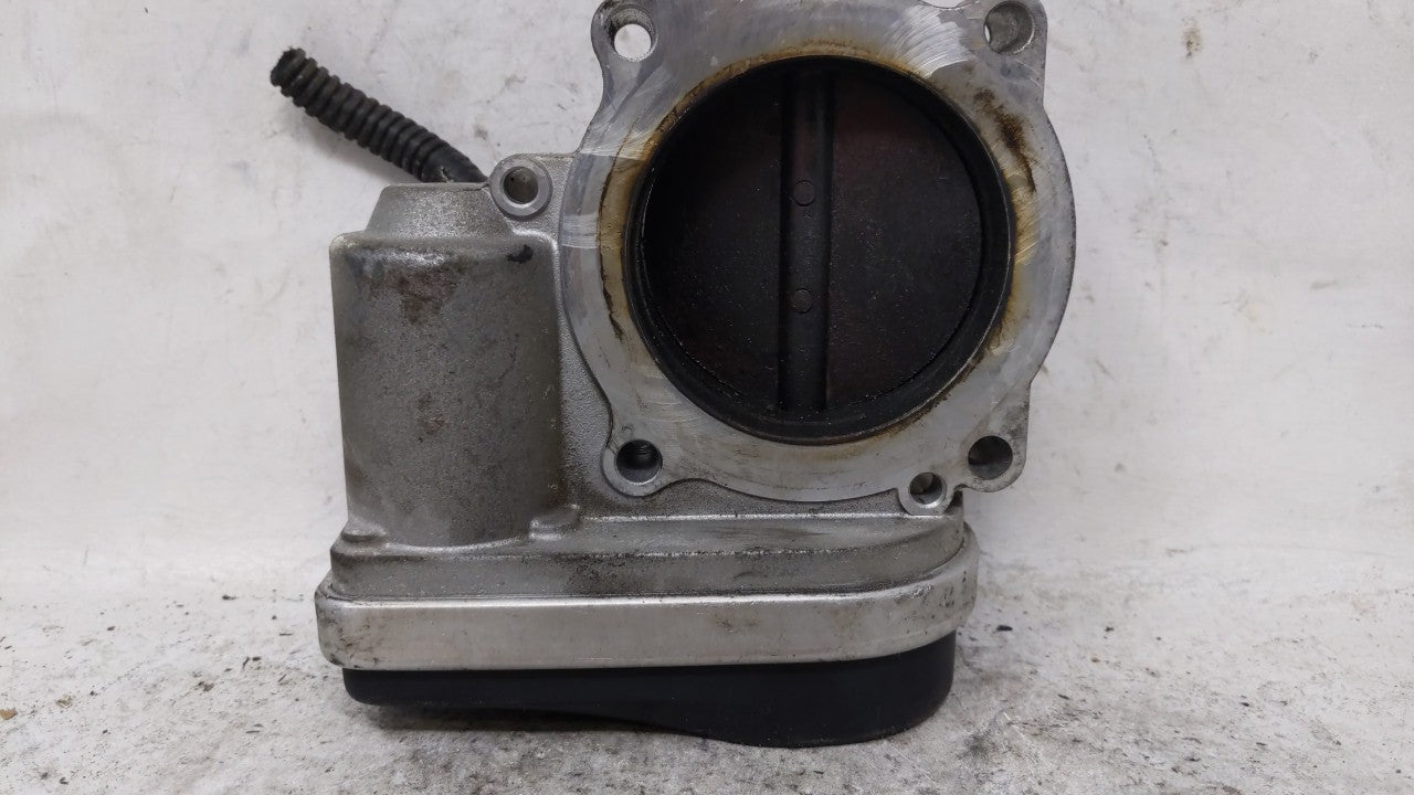 2005-2005 Chrysler 300 Throttle Body 97293 - Oemusedautoparts1.com