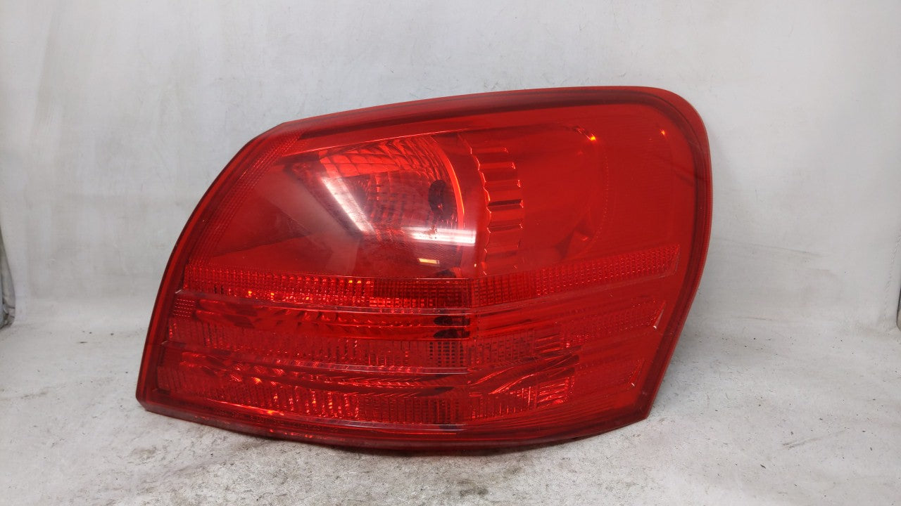 2008-2015 Nissan Rogue Tail Light Assembly Passenger Right OEM Fits 2008 2009 2010 2011 2012 2013 2014 2015 OEM Used Auto Parts - Oemusedautoparts1.com