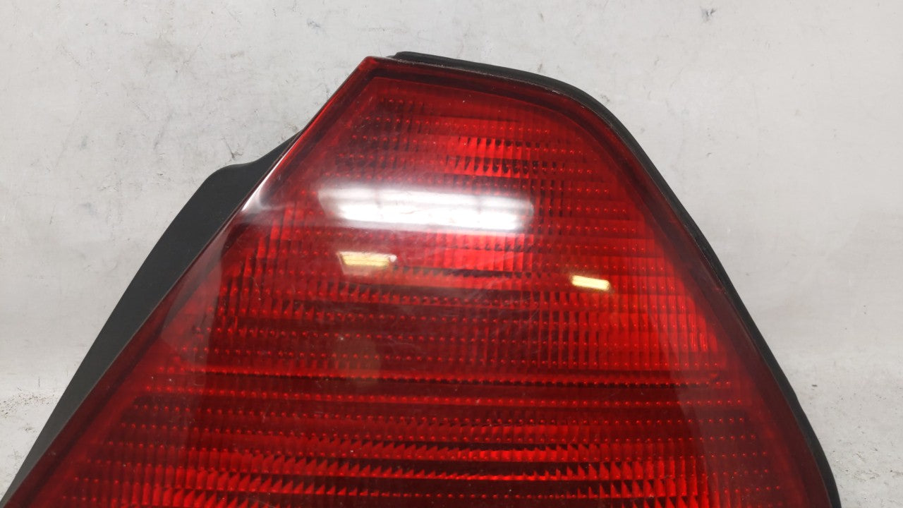 1998-2000 Honda Accord Tail Light Assembly Passenger Right OEM Fits 1998 1999 2000 OEM Used Auto Parts - Oemusedautoparts1.com