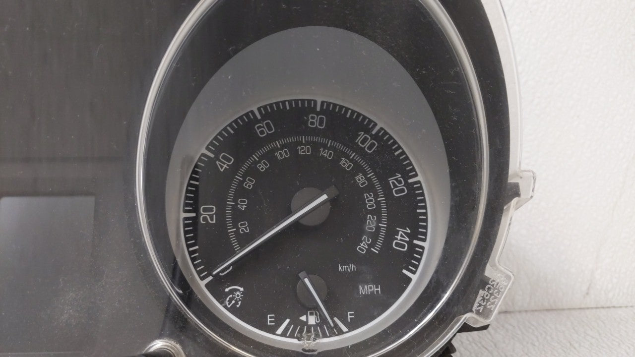 2010-2013 Suzuki Kizashi Instrument Cluster Speedometer Gauges P/N:34110-57L22 Fits 2010 2011 2012 2013 OEM Used Auto Parts - Oemusedautoparts1.com