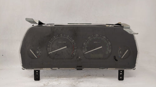2002-2003 Land Rover Freelander Instrument Cluster Speedometer Gauges P/N:52010502E Fits 2002 2003 OEM Used Auto Parts
